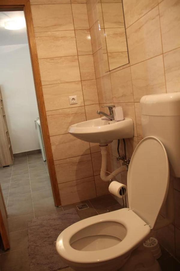 Apartman Nesa Boracko Jezero Конич Екстериор снимка